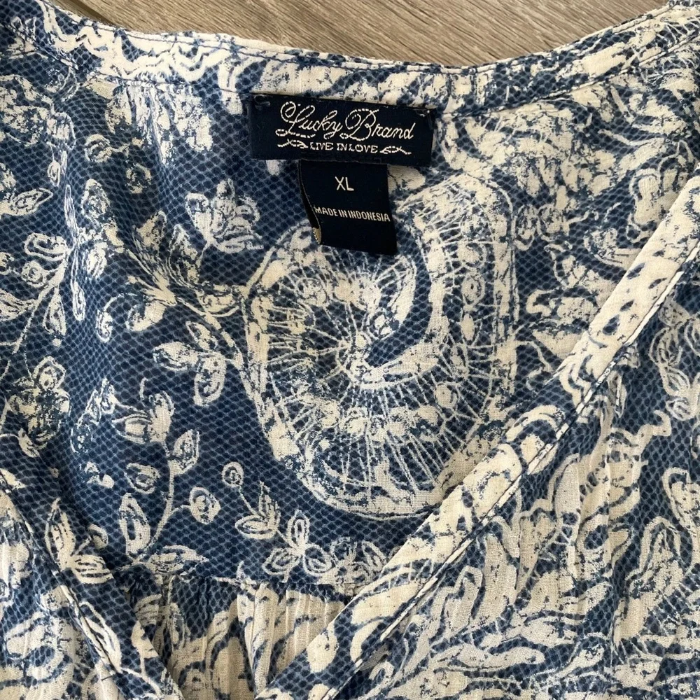 Lucky Brand top with front tie with unique print. - Picture 3 of 4